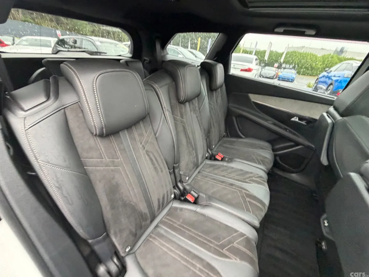 Peugeot 5008 SUV, Diesel, 2021, White