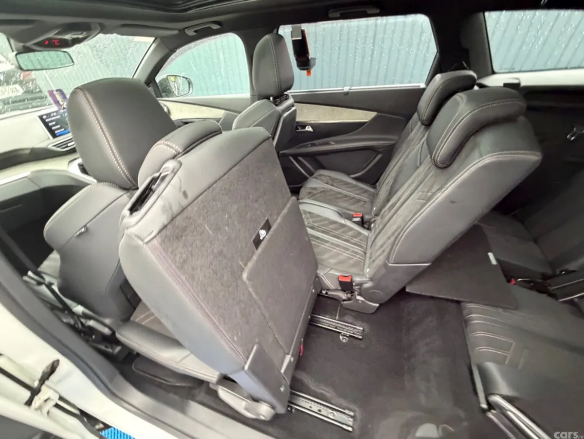 Peugeot 5008 SUV, Diesel, 2021, White