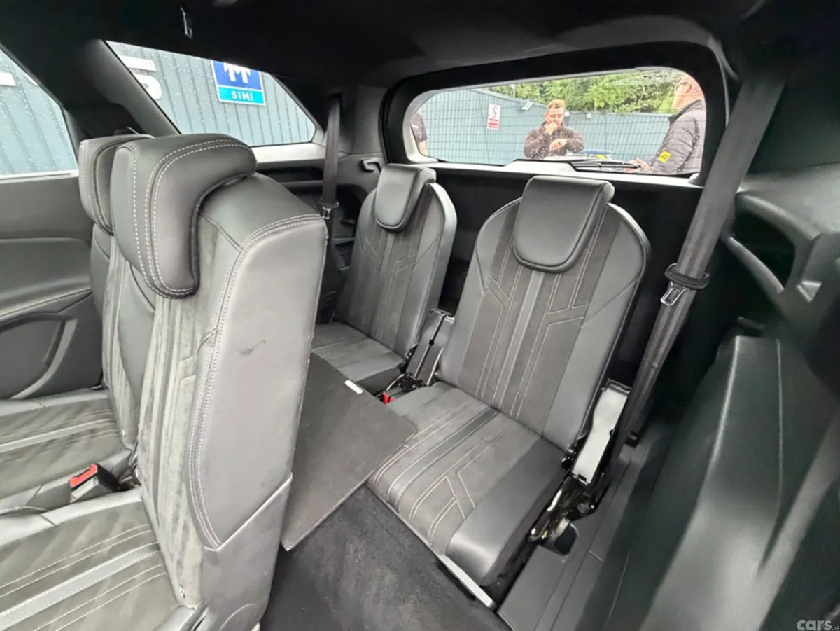 Peugeot 5008 SUV, Diesel, 2021, White