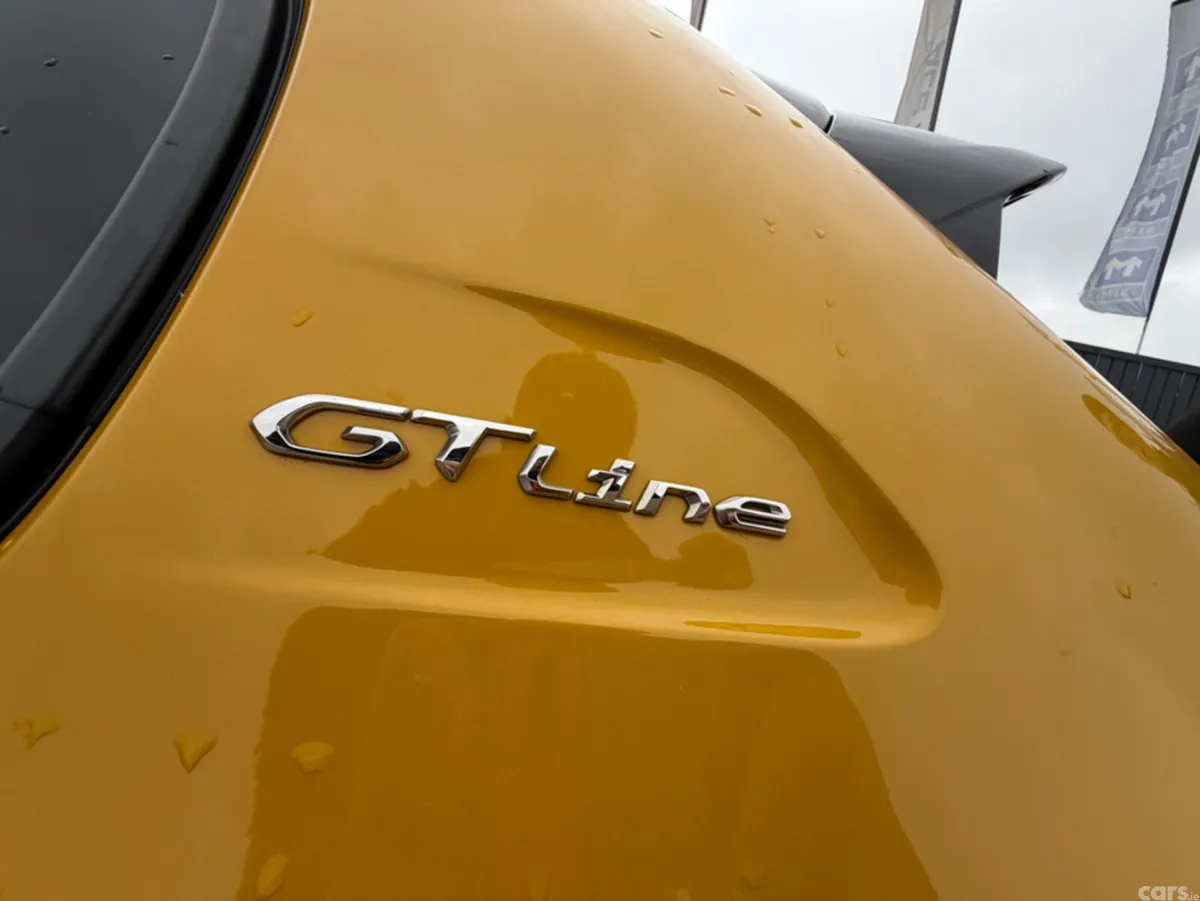 Peugeot 208 Hatchback, Petrol, 2020, Yellow