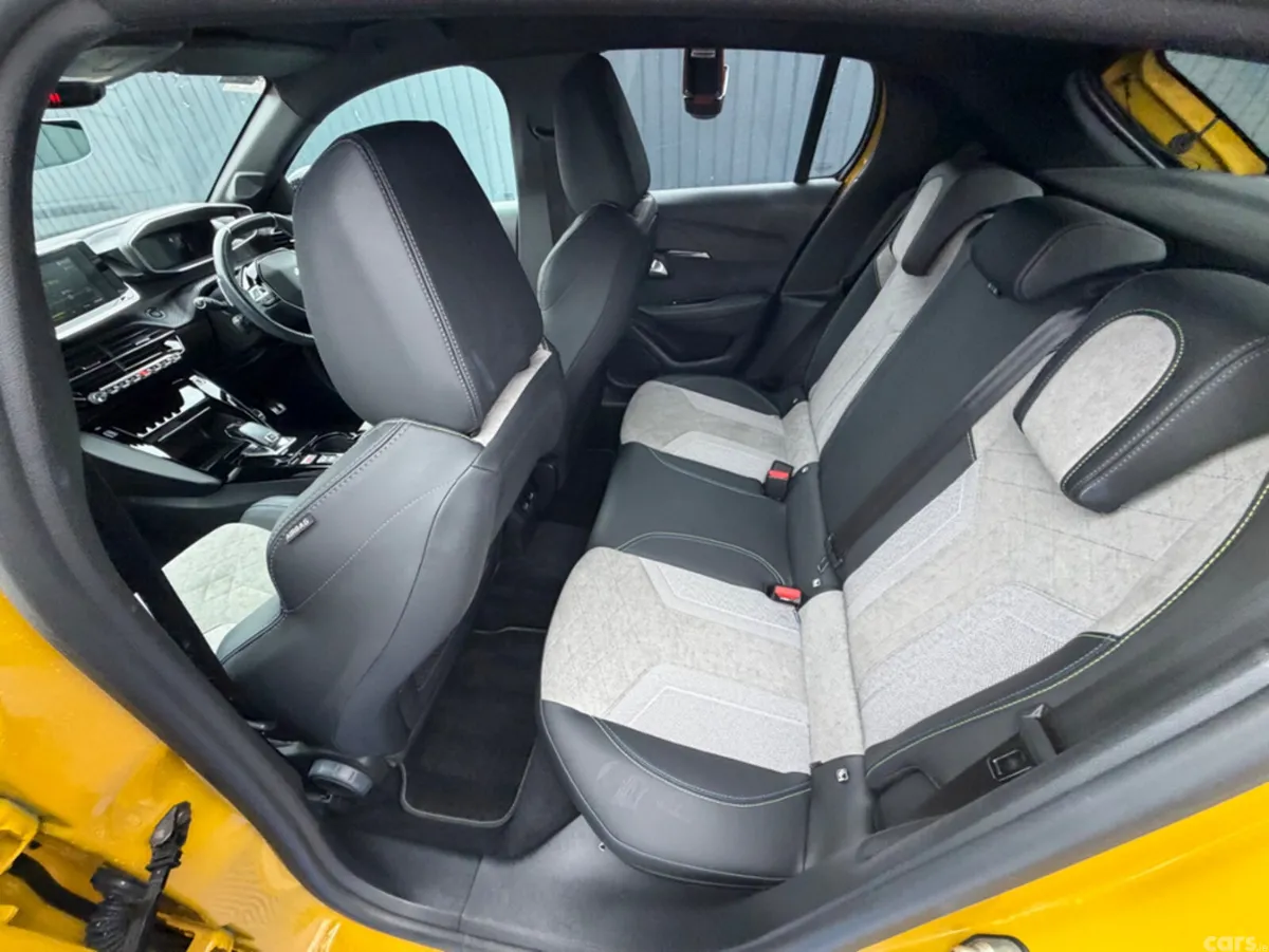 Peugeot 208 Hatchback, Petrol, 2020, Yellow