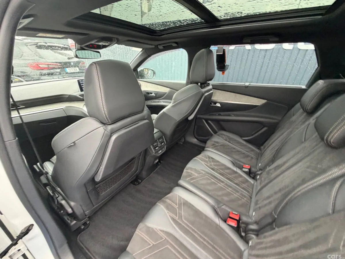 Peugeot 5008 SUV, Diesel, 2021, White