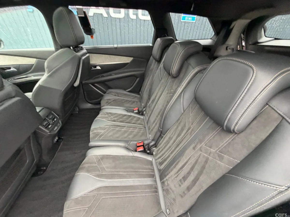 Peugeot 5008 SUV, Diesel, 2021, White