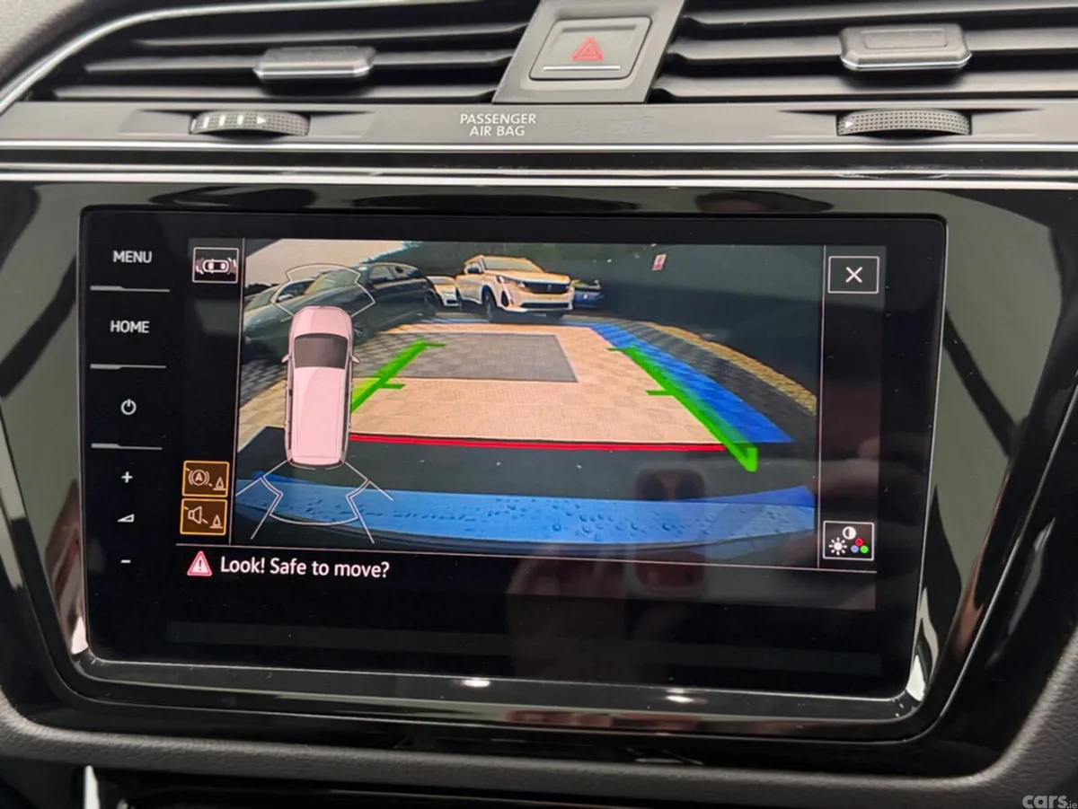 Volkswagen Touran MPV, Diesel, 2019, Blue