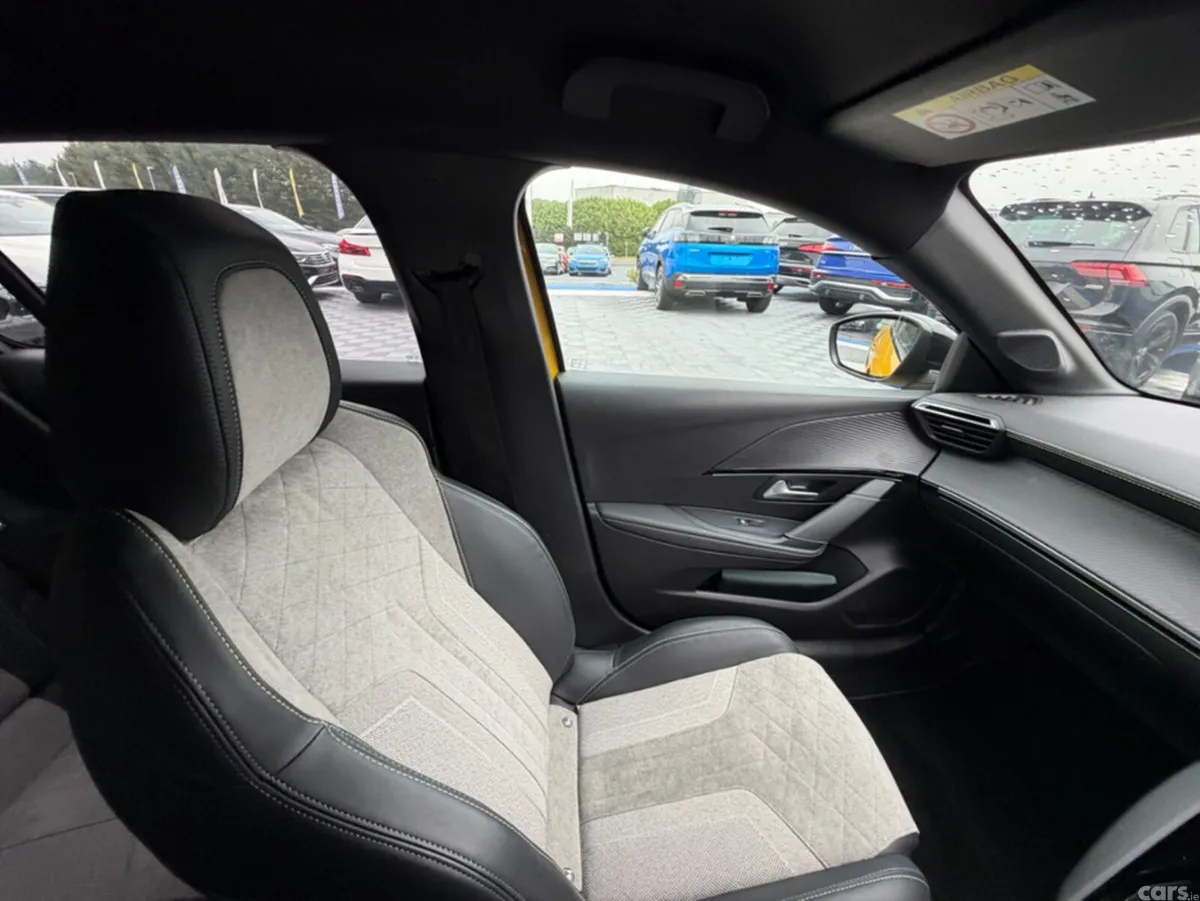 Peugeot 208 Hatchback, Petrol, 2020, Yellow