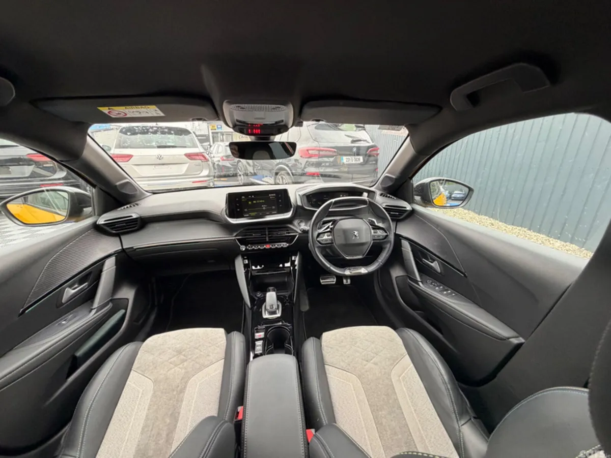 Peugeot 208 Hatchback, Petrol, 2020, Yellow