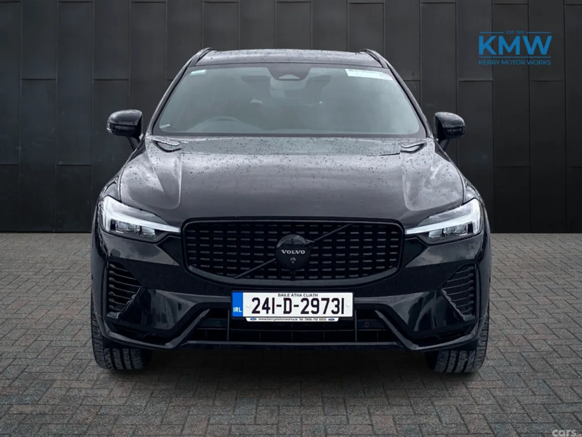 Volvo XC60 SUV, Petrol Plug-in Hybrid, 2024, Black