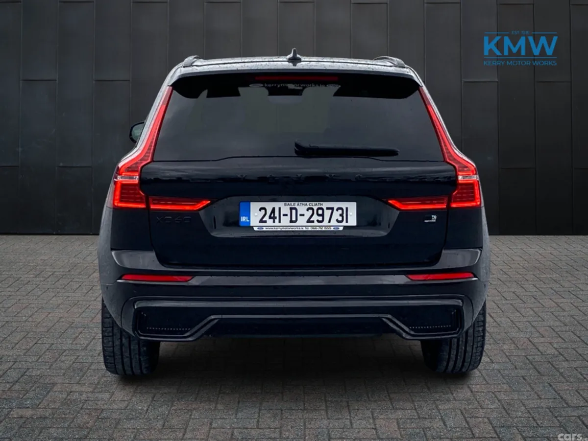 Volvo XC60 SUV, Petrol Plug-in Hybrid, 2024, Black