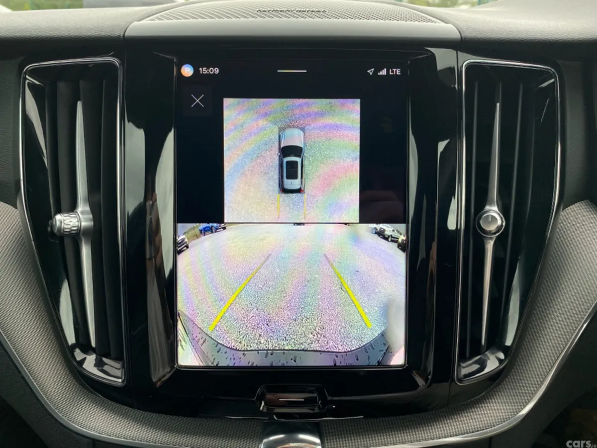 Volvo XC60 SUV, Petrol Plug-in Hybrid, 2024, Black