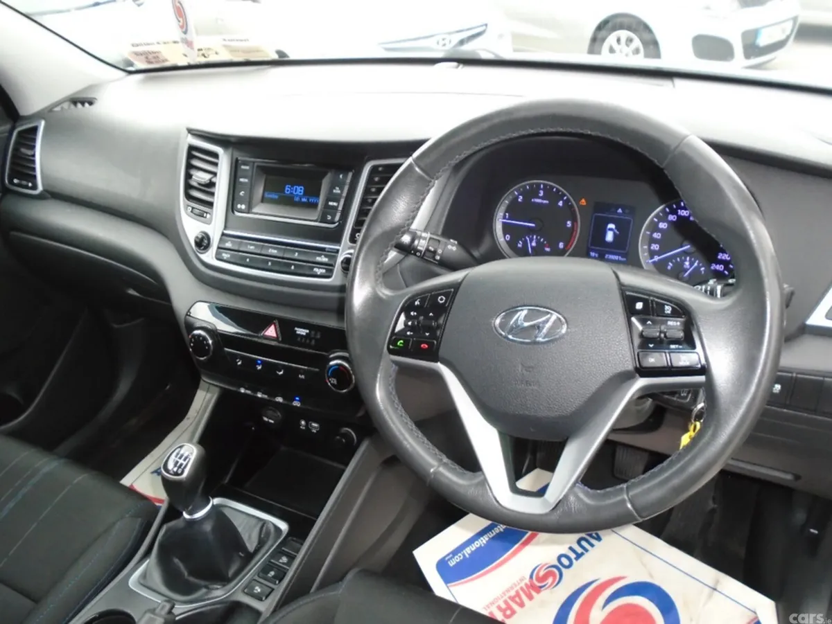Hyundai Tucson MPV, Diesel, 2016, White