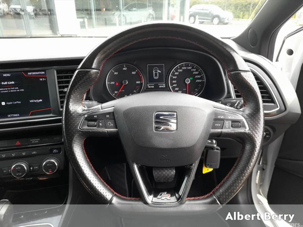 SEAT Leon Hatchback, Diesel, 2020, White
