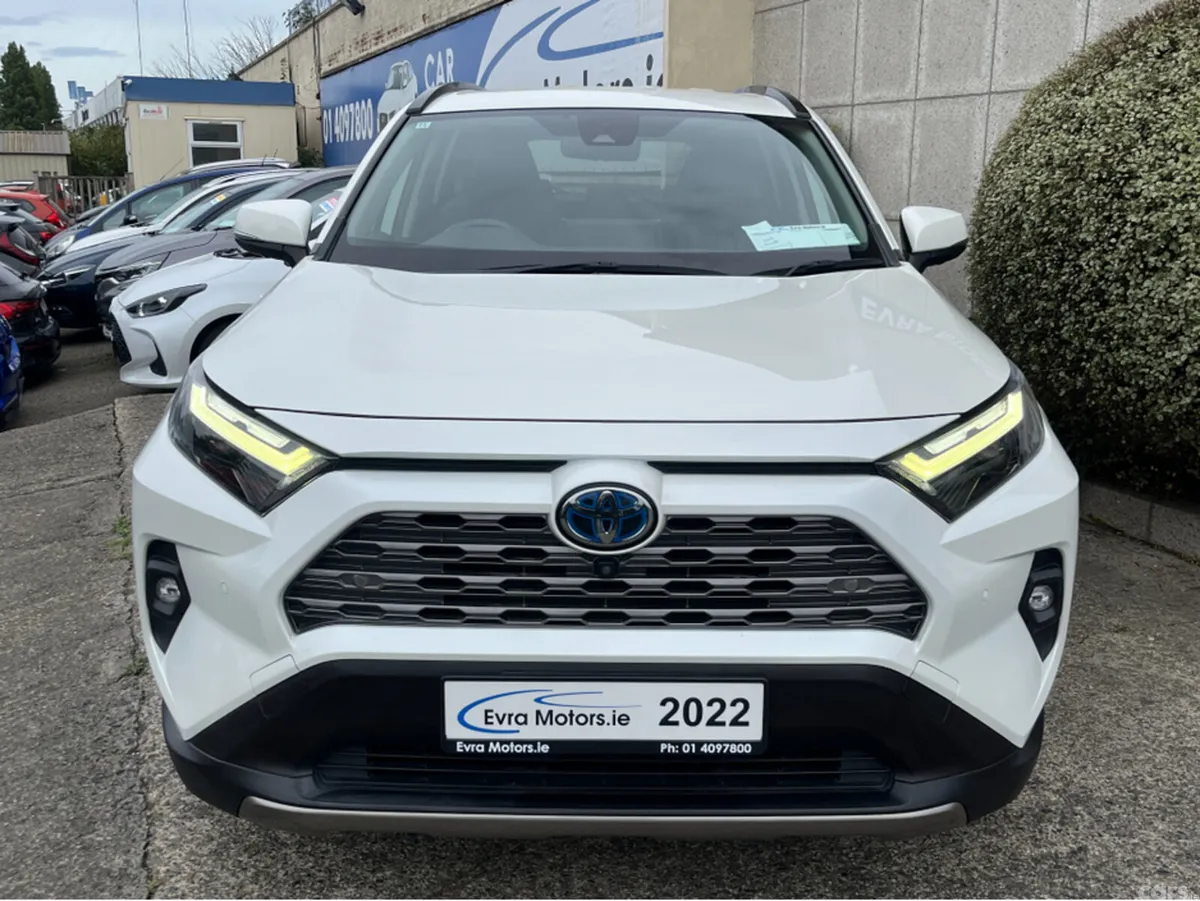 Toyota RAV4 SUV, Petrol Hybrid, 2022, White