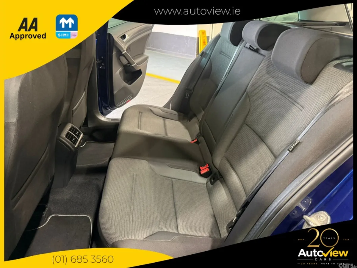 Volkswagen Golf Estate, Petrol, 2018, Blue