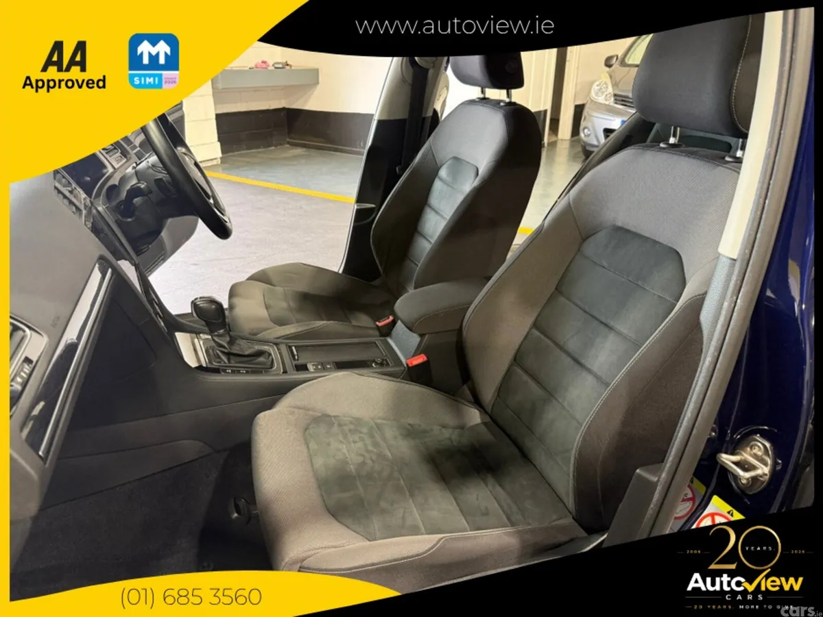 Volkswagen Golf Hatchback, Petrol, 2019, Blue