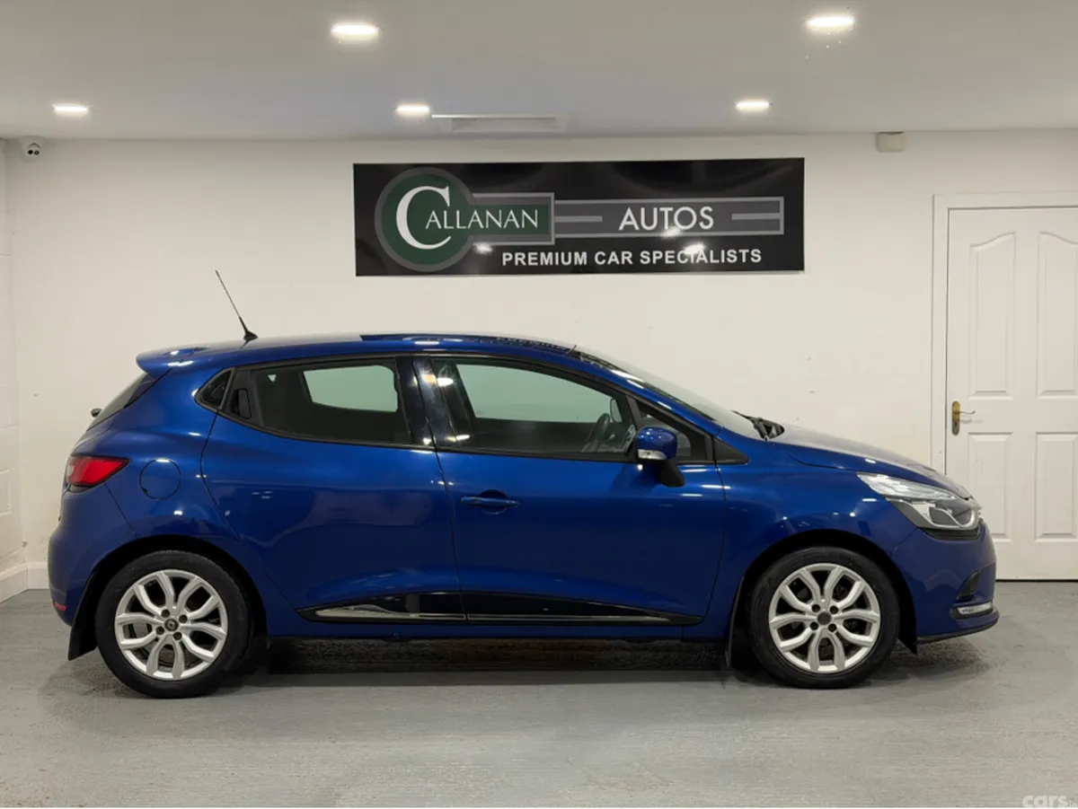 Renault Clio Hatchback, Petrol, 2018, Blue