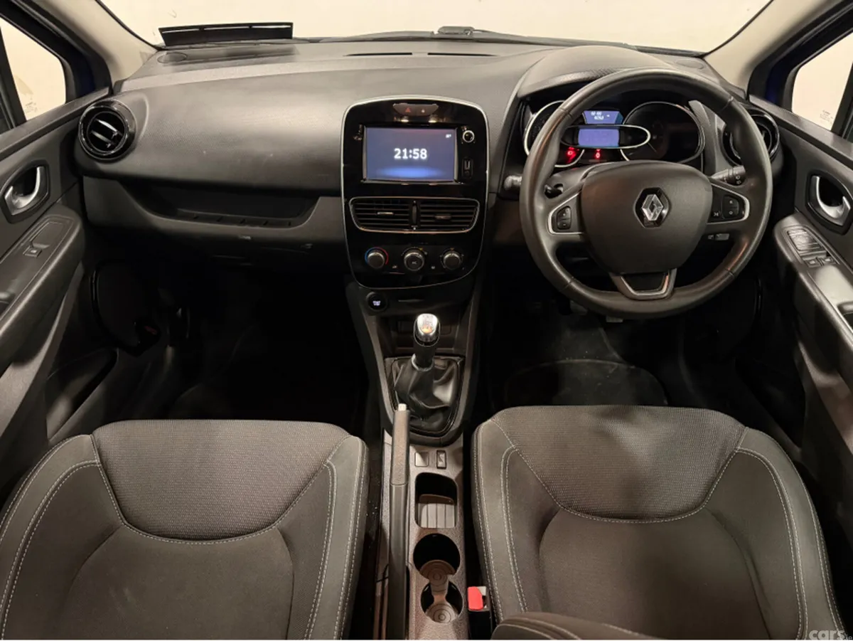 Renault Clio Hatchback, Petrol, 2018, Blue