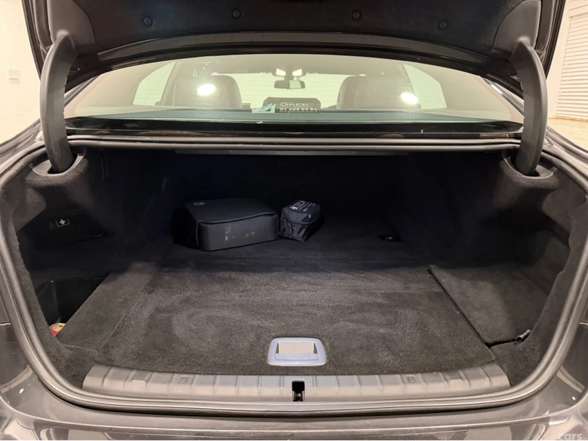 BMW 5-Series Saloon, Petrol Plug-in Hybrid, 2018, Grey