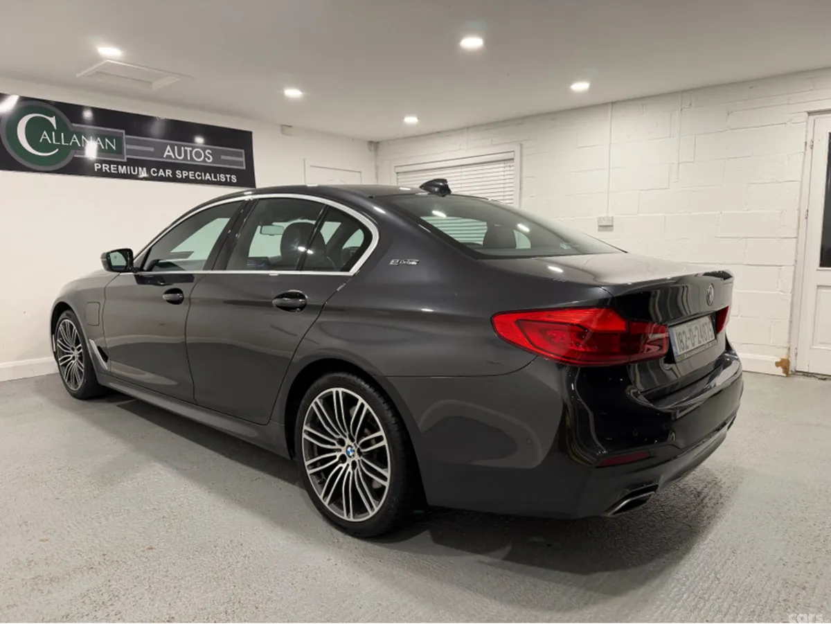 BMW 5-Series Saloon, Petrol Plug-in Hybrid, 2018, Grey