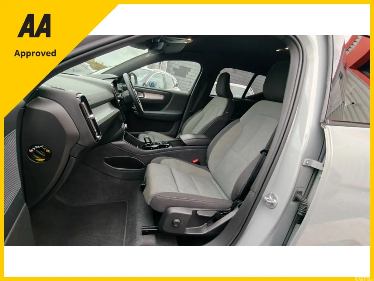 Volvo XC40 SUV, Petrol Plug-in Hybrid, 2023, Grey