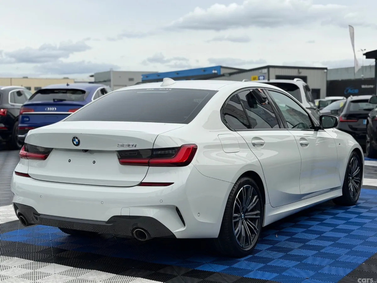 BMW 3-Series Saloon, Petrol, 2021, White