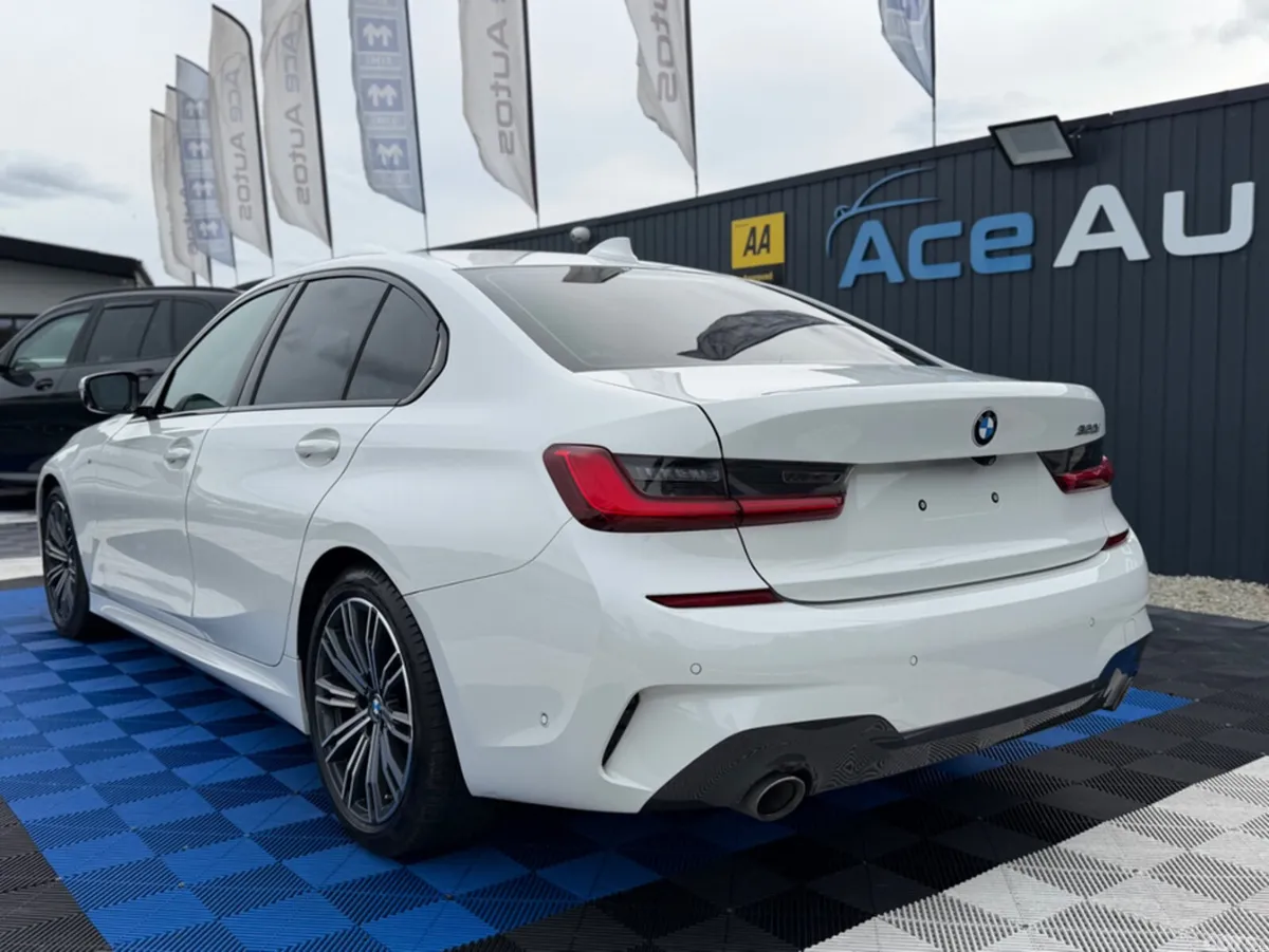 BMW 3-Series Saloon, Petrol, 2021, White