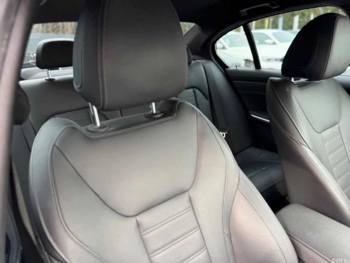 BMW 3-Series Saloon, Petrol, 2021, White