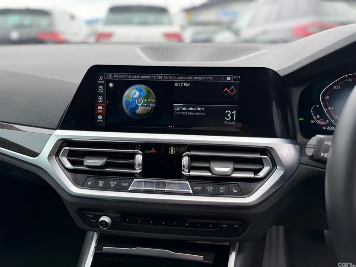BMW 3-Series Saloon, Petrol, 2021, White