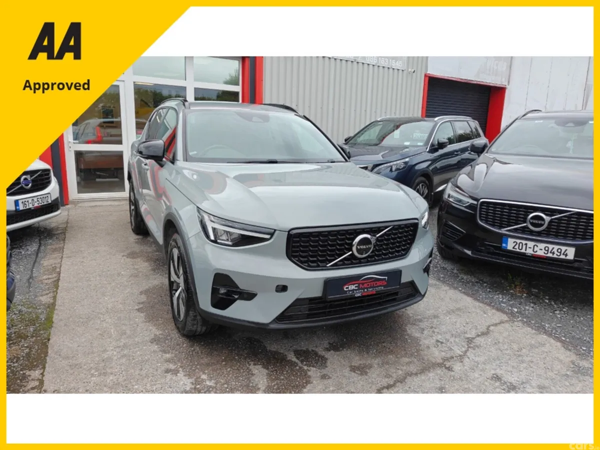 Volvo XC40 SUV, Petrol Plug-in Hybrid, 2023, Grey