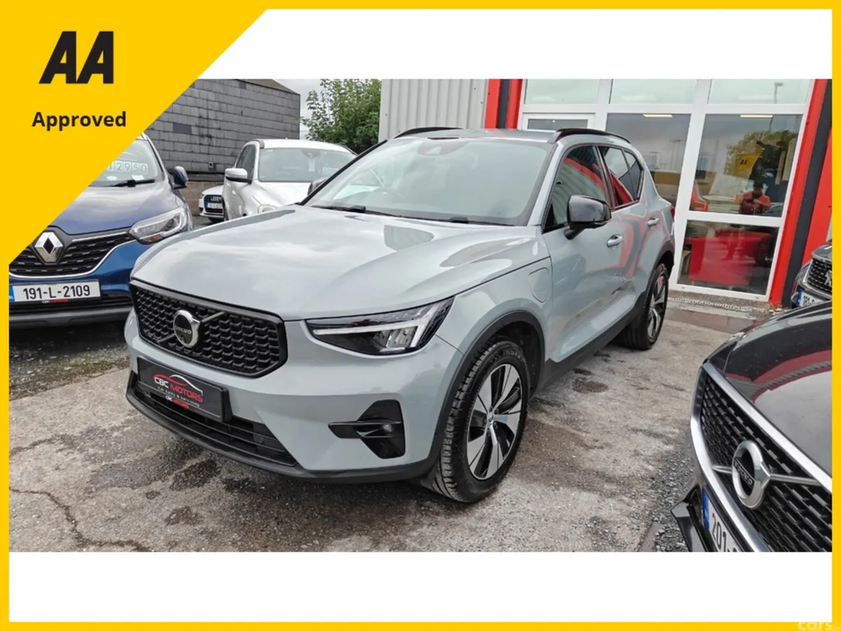 Volvo XC40 SUV, Petrol Plug-in Hybrid, 2023, Grey