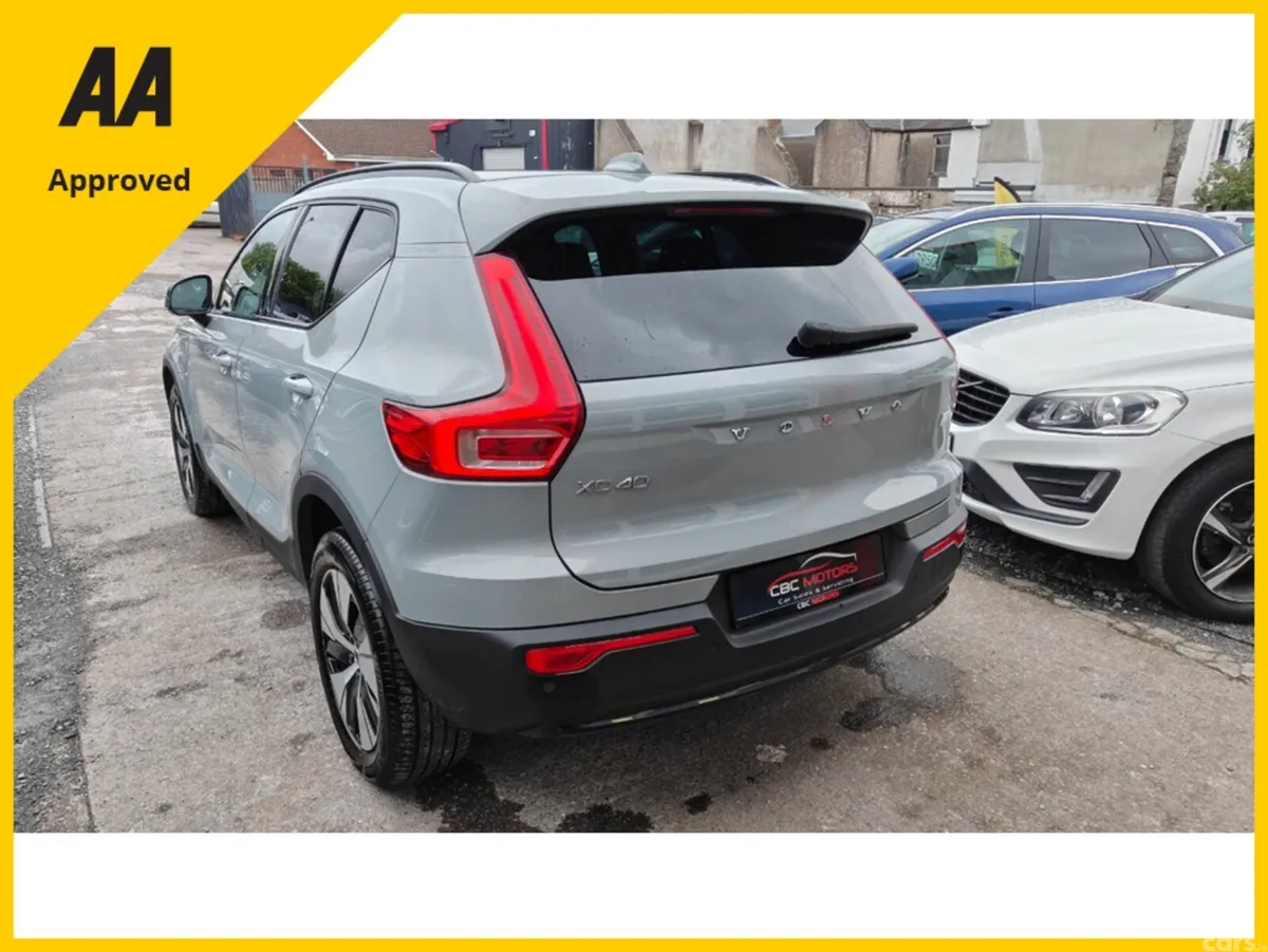 Volvo XC40 SUV, Petrol Plug-in Hybrid, 2023, Grey