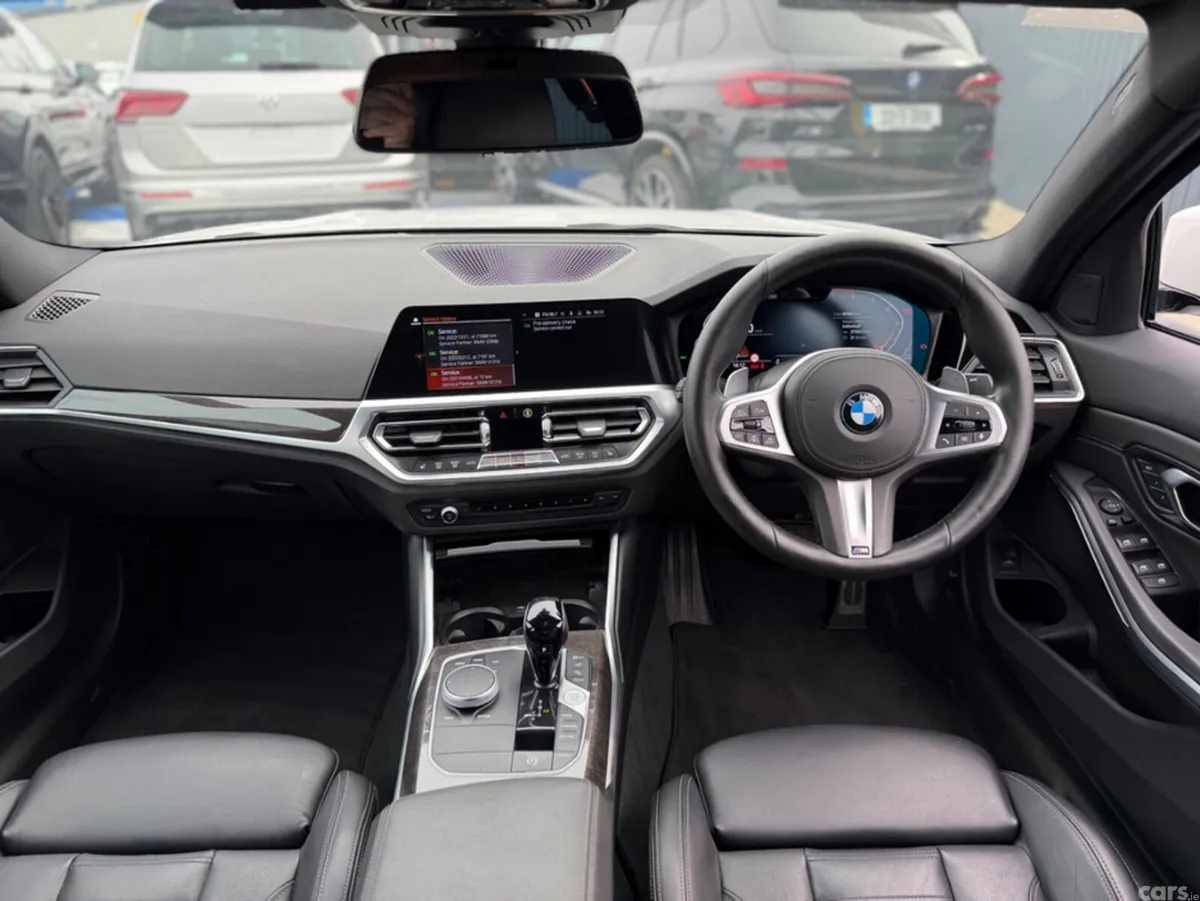 BMW 3-Series Saloon, Petrol, 2021, White