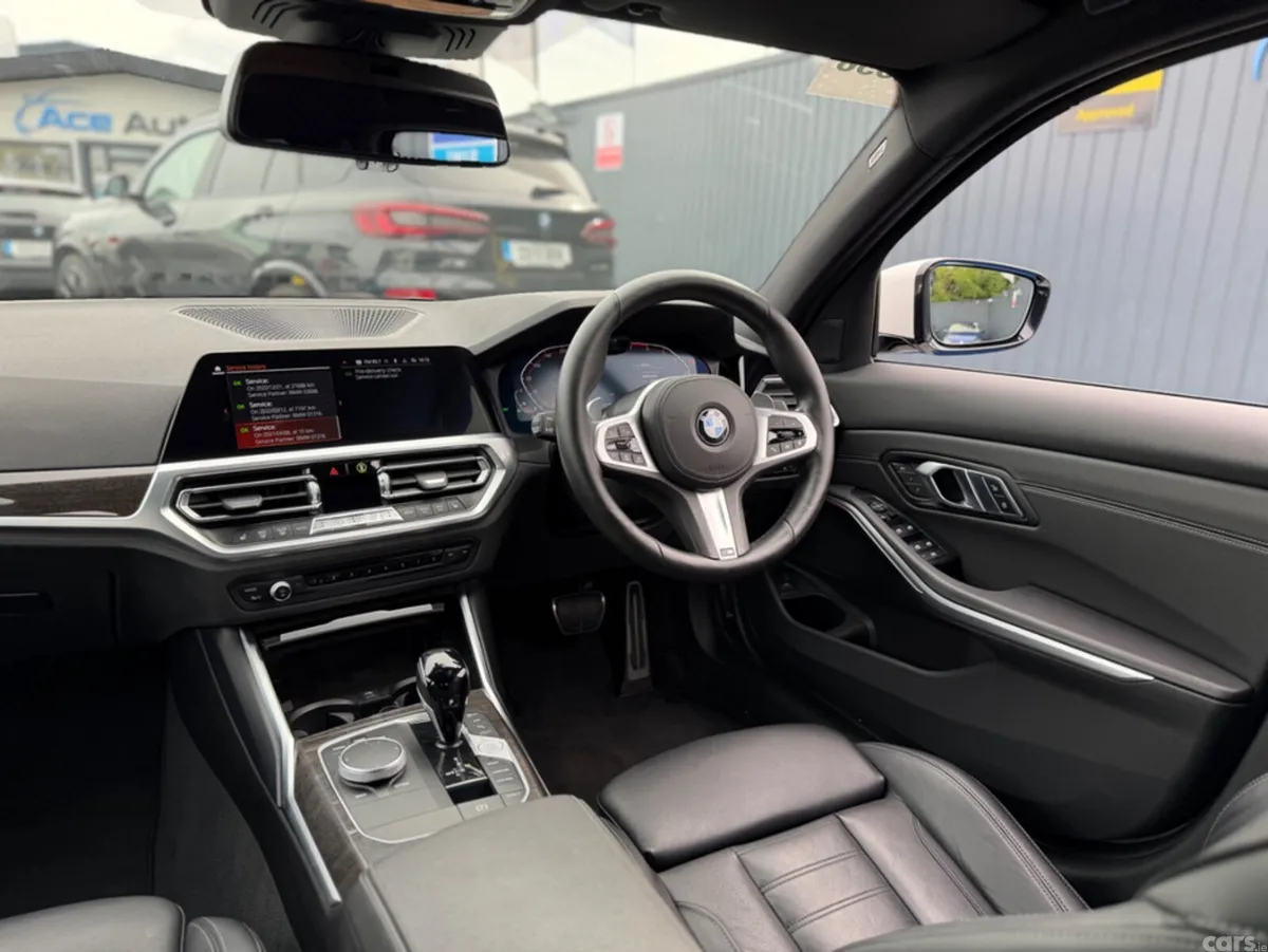 BMW 3-Series Saloon, Petrol, 2021, White