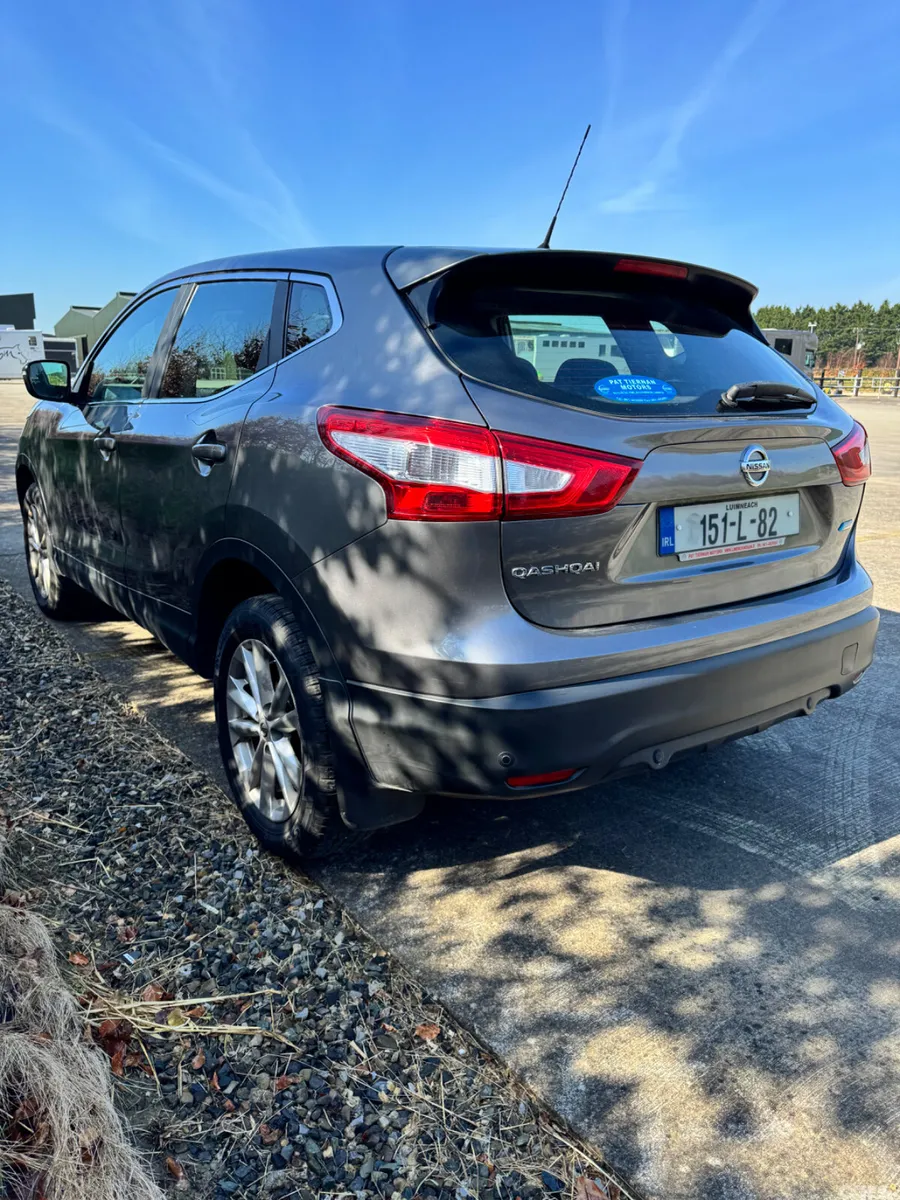 Nissan Qashqai Hatchback, Diesel, 2015, Grey
