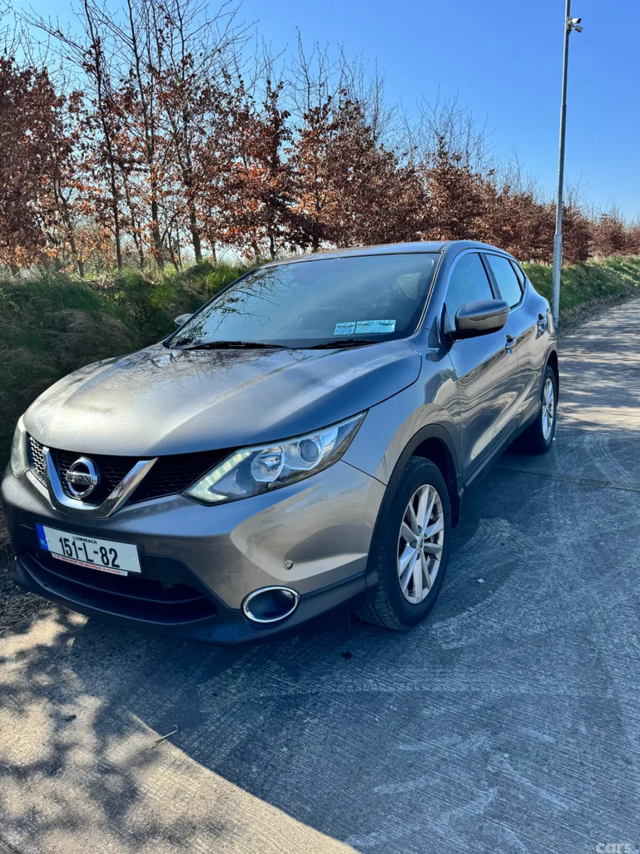 Nissan Qashqai Hatchback, Diesel, 2015, Grey
