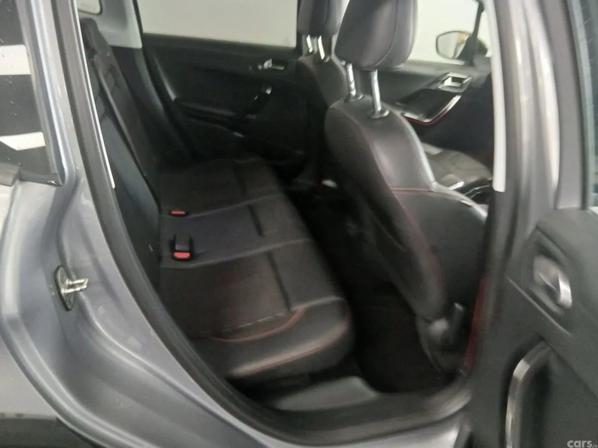 Peugeot 2008 Estate, Petrol, 2017, Grey