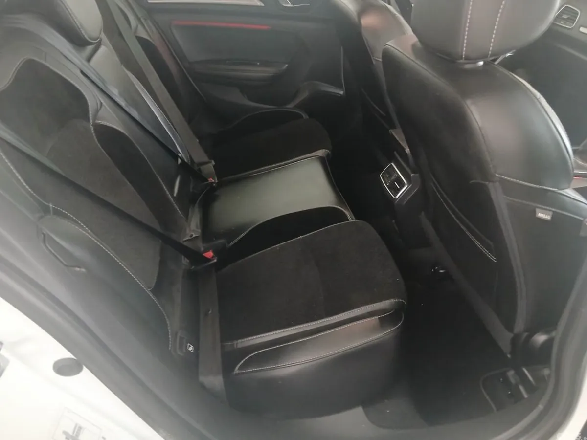 Renault Megane Hatchback, Diesel, 2017, White