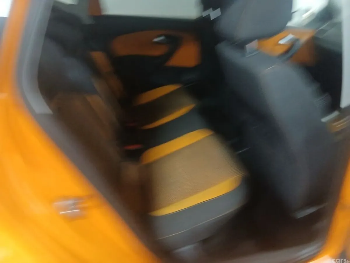 Volkswagen Polo Hatchback, Petrol, 2012, Orange