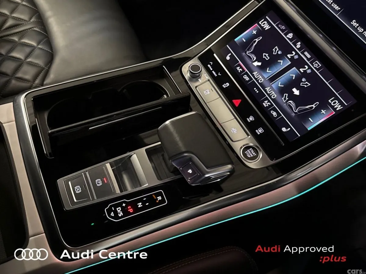 Audi Q8 Hatchback, Petrol Plug-in Hybrid, 2025, Grey