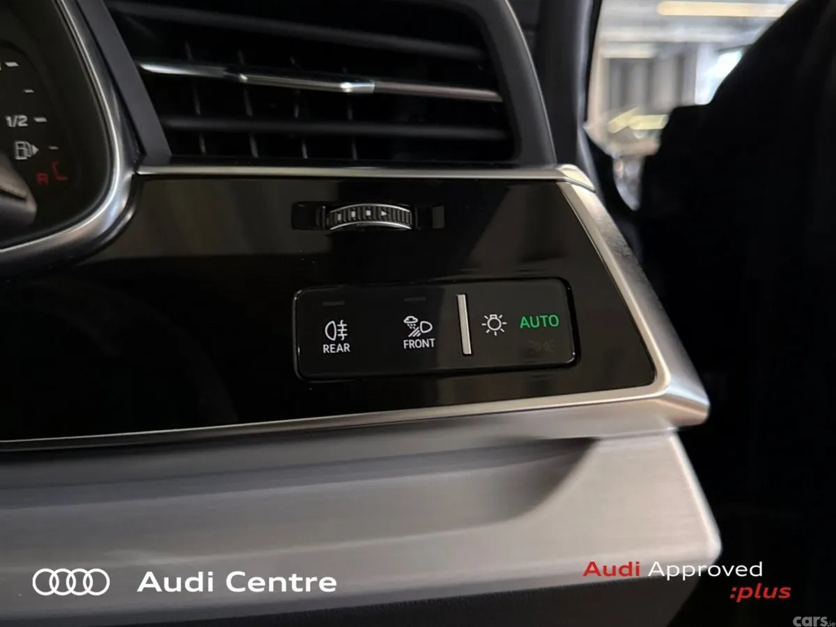 Audi Q8 Hatchback, Petrol Plug-in Hybrid, 2025, Grey
