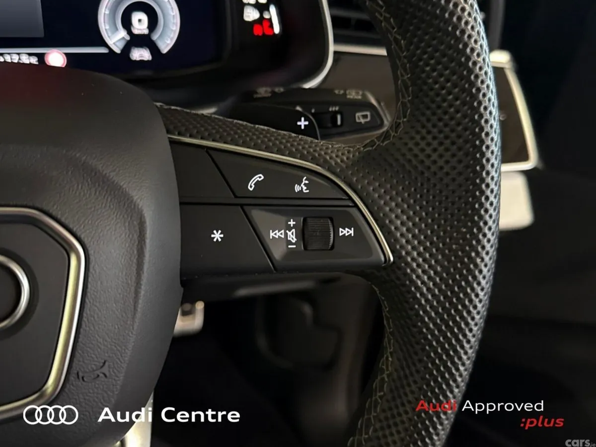 Audi Q8 Hatchback, Petrol Plug-in Hybrid, 2025, Grey