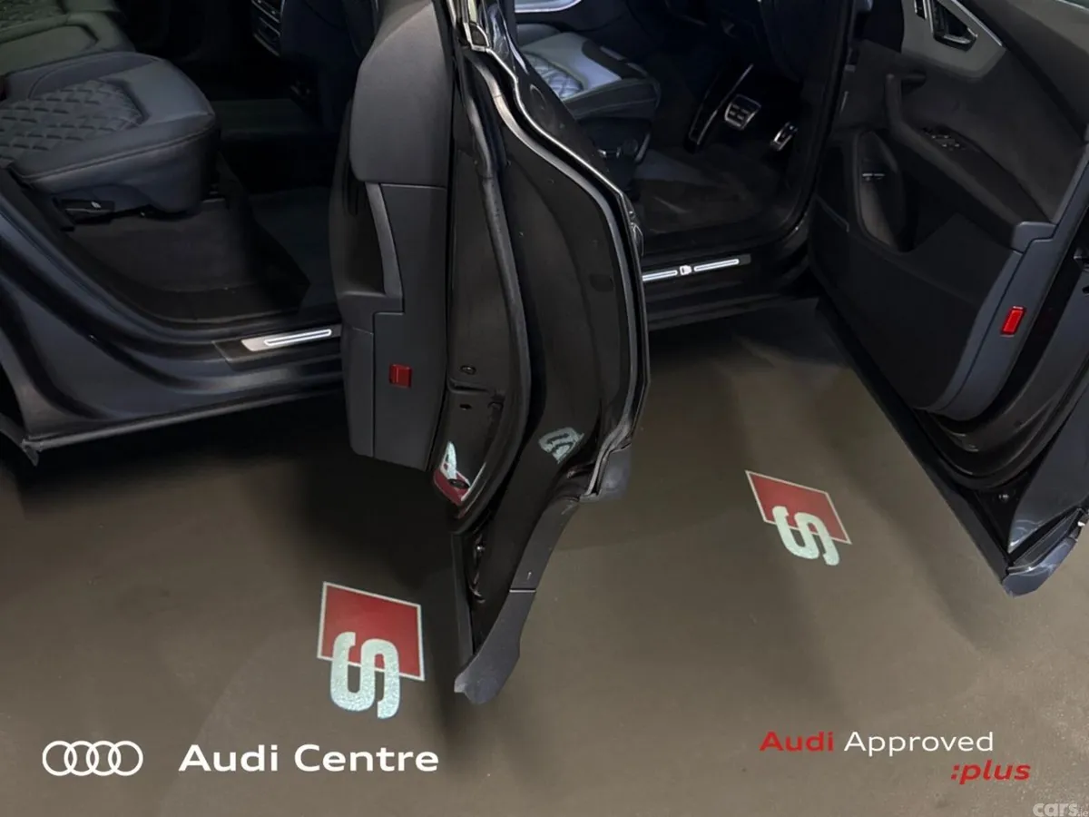 Audi Q8 Hatchback, Petrol Plug-in Hybrid, 2025, Grey