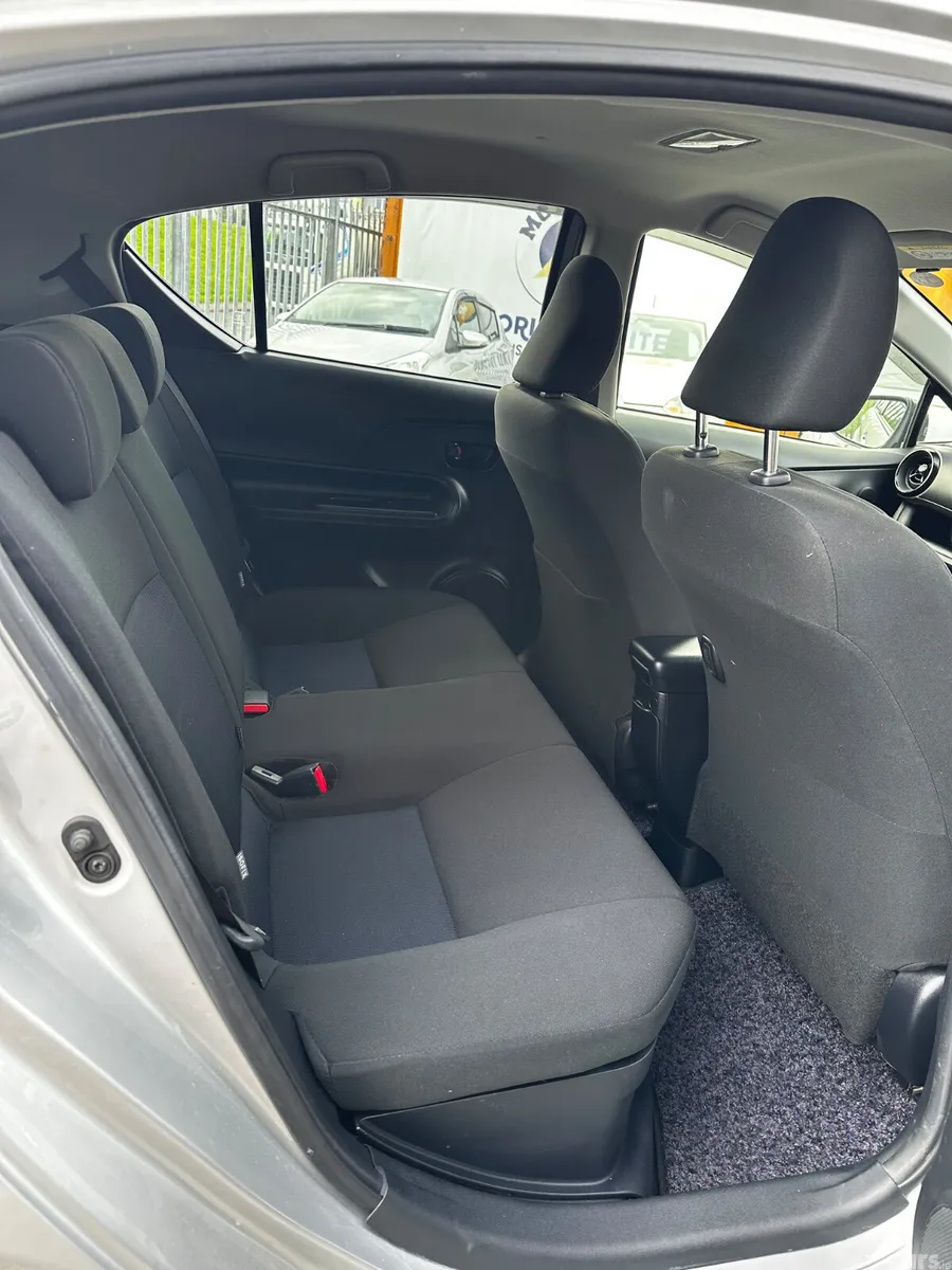 Toyota Aqua Hatchback, Petrol Hybrid, 2019, Silver