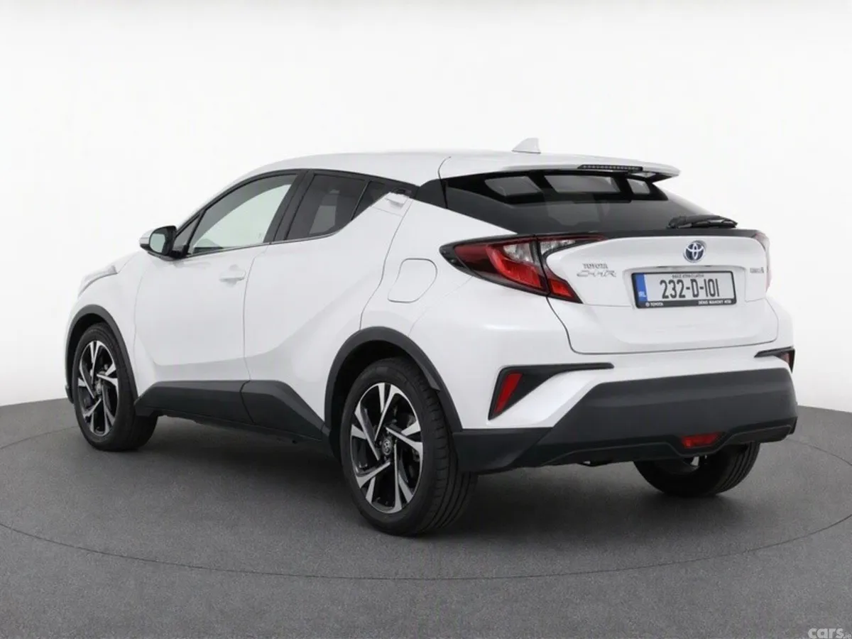 Toyota C-HR SUV, Petrol Hybrid, 2023, White