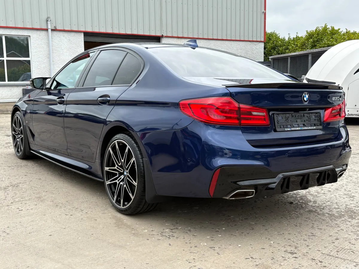 BMW 5-Series Saloon, Petrol Hybrid, 2018, Blue