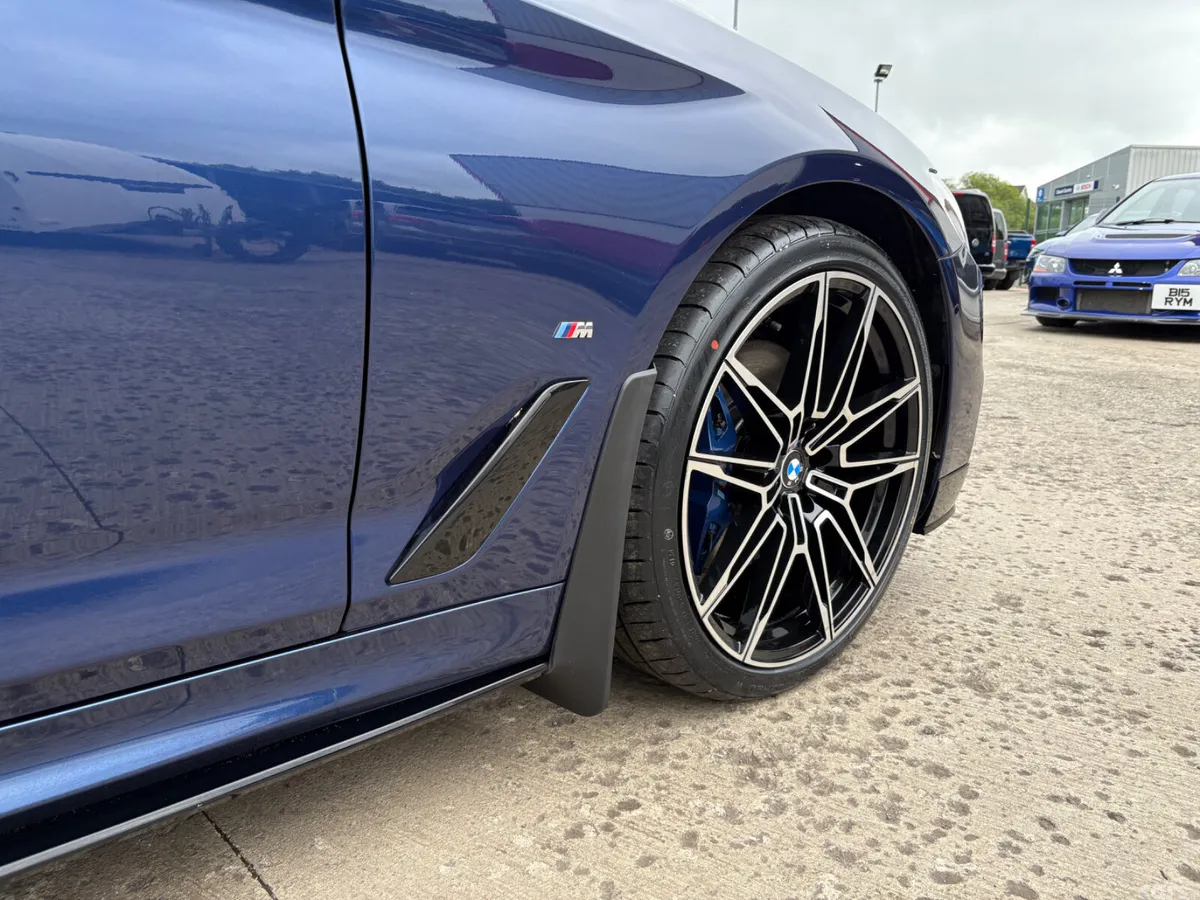 BMW 5-Series Saloon, Petrol Hybrid, 2018, Blue