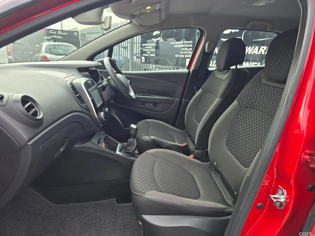Renault Captur Hatchback, Diesel, 2017, Red