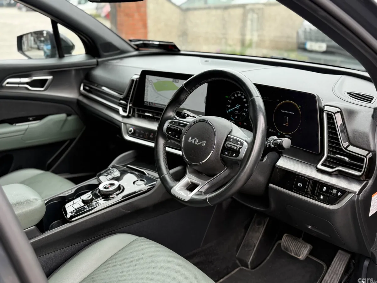 Kia Sportage SUV, Petrol Plug-in Hybrid, 2024, Grey