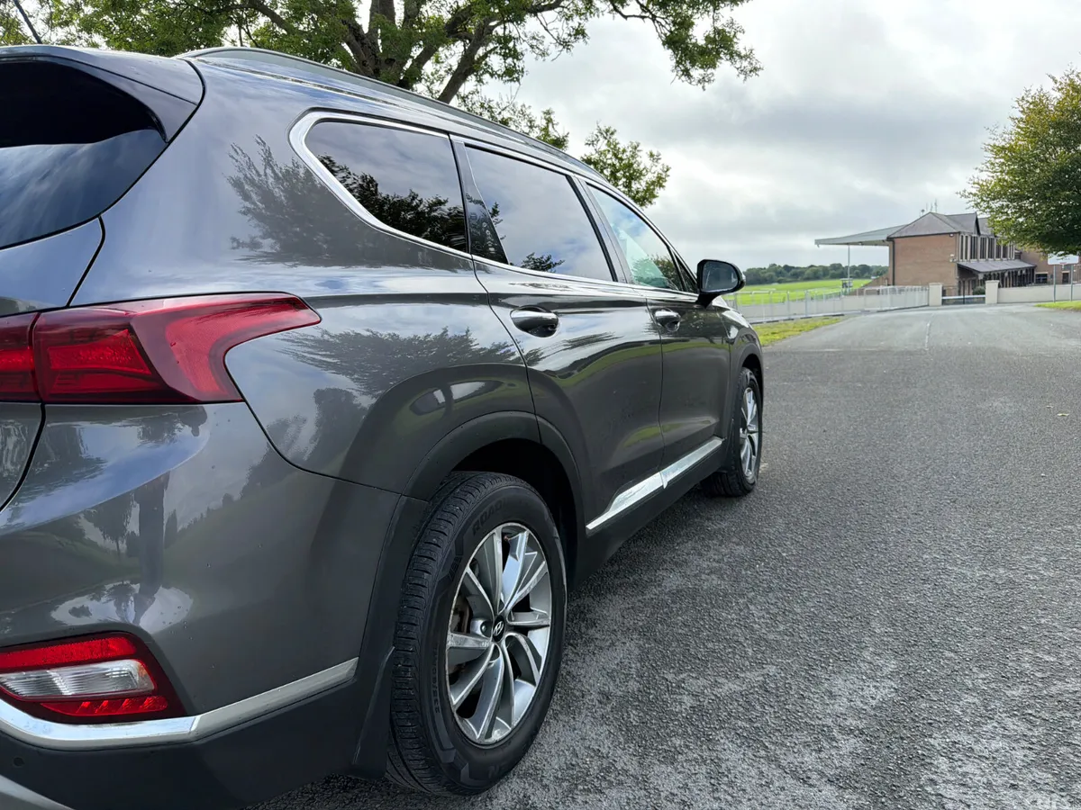 Hyundai Santa Fe SUV, Diesel, 2019, Grey