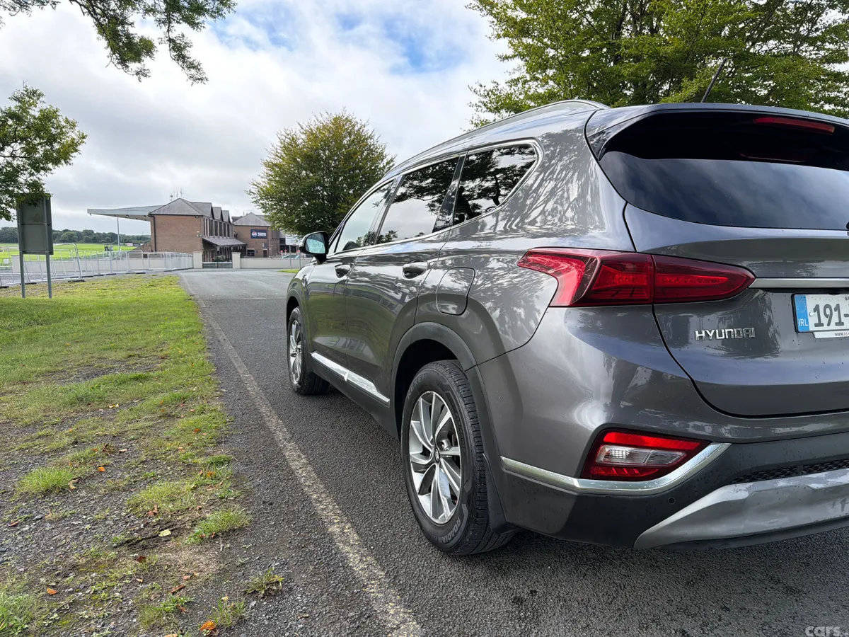 Hyundai Santa Fe SUV, Diesel, 2019, Grey