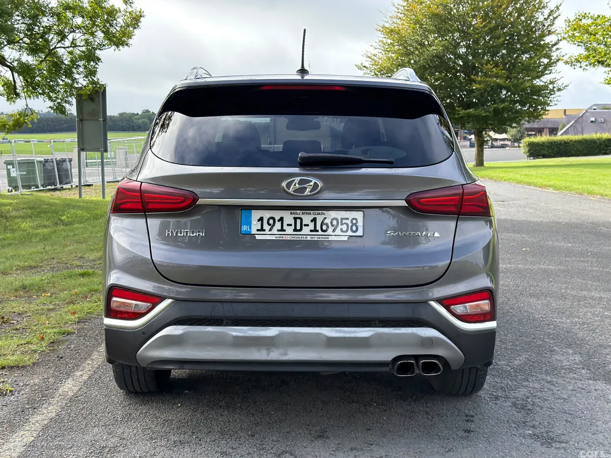 Hyundai Santa Fe SUV, Diesel, 2019, Grey